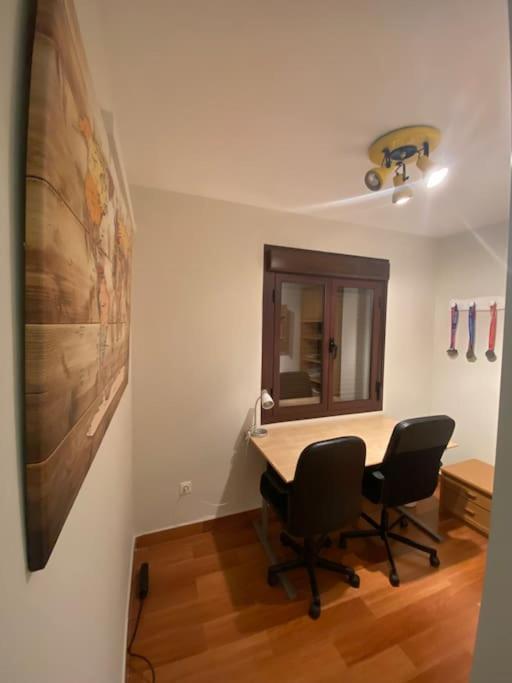 Appartement En Luis Montoto, Nervión. Céntrico