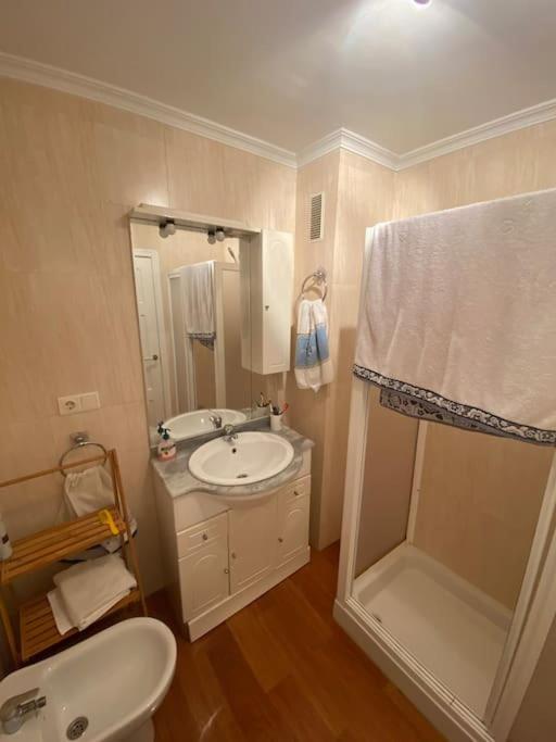 Appartement En Luis Montoto, Nervión. Céntrico *